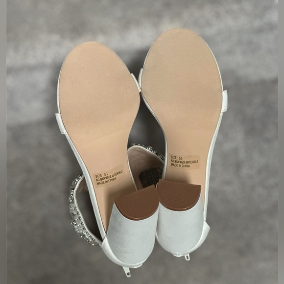 NEW Lulus Dannah White Suede Rhinestone and Pearl High Heel Sandals Women’s 5.5 - Picture 8 of 15